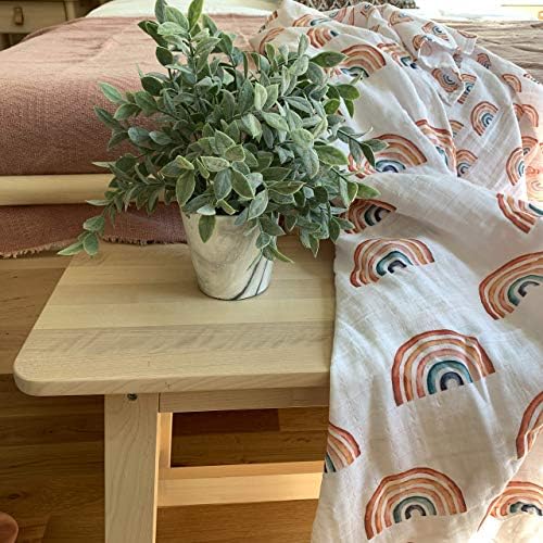 Miaoberry Organic Muslin Swaddle Blanket and Hat Set 1