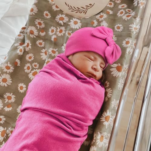 AQOKKA Newborn Swaddle Blanket with Bow Hat Mittens Wooden Card Set