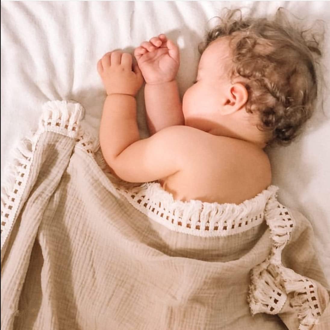 CHUNGEL Cotton Muslin Swaddle Blanket with Tassel