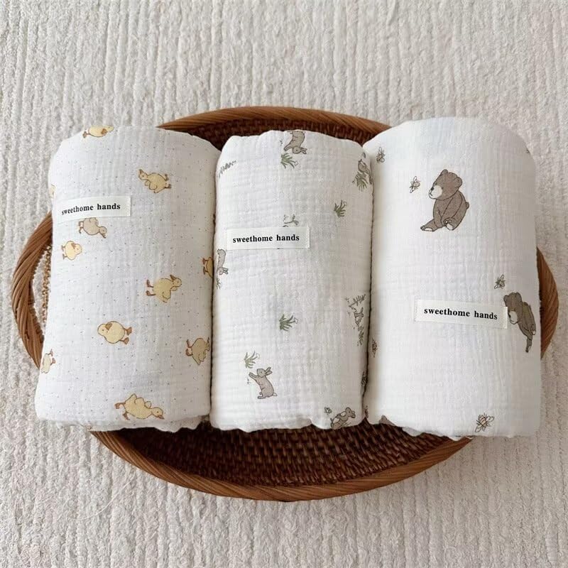 BuLuTu 47x51 Inch Muslin Cotton Baby Blanket with Bear Bee Pattern