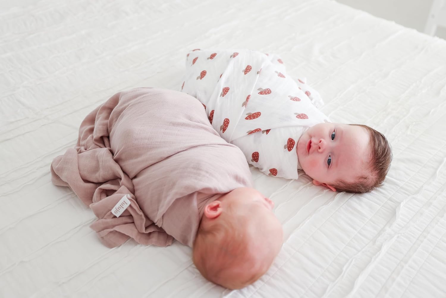 Lulujo Baby Swaddle Blankets 2-Count Set 1