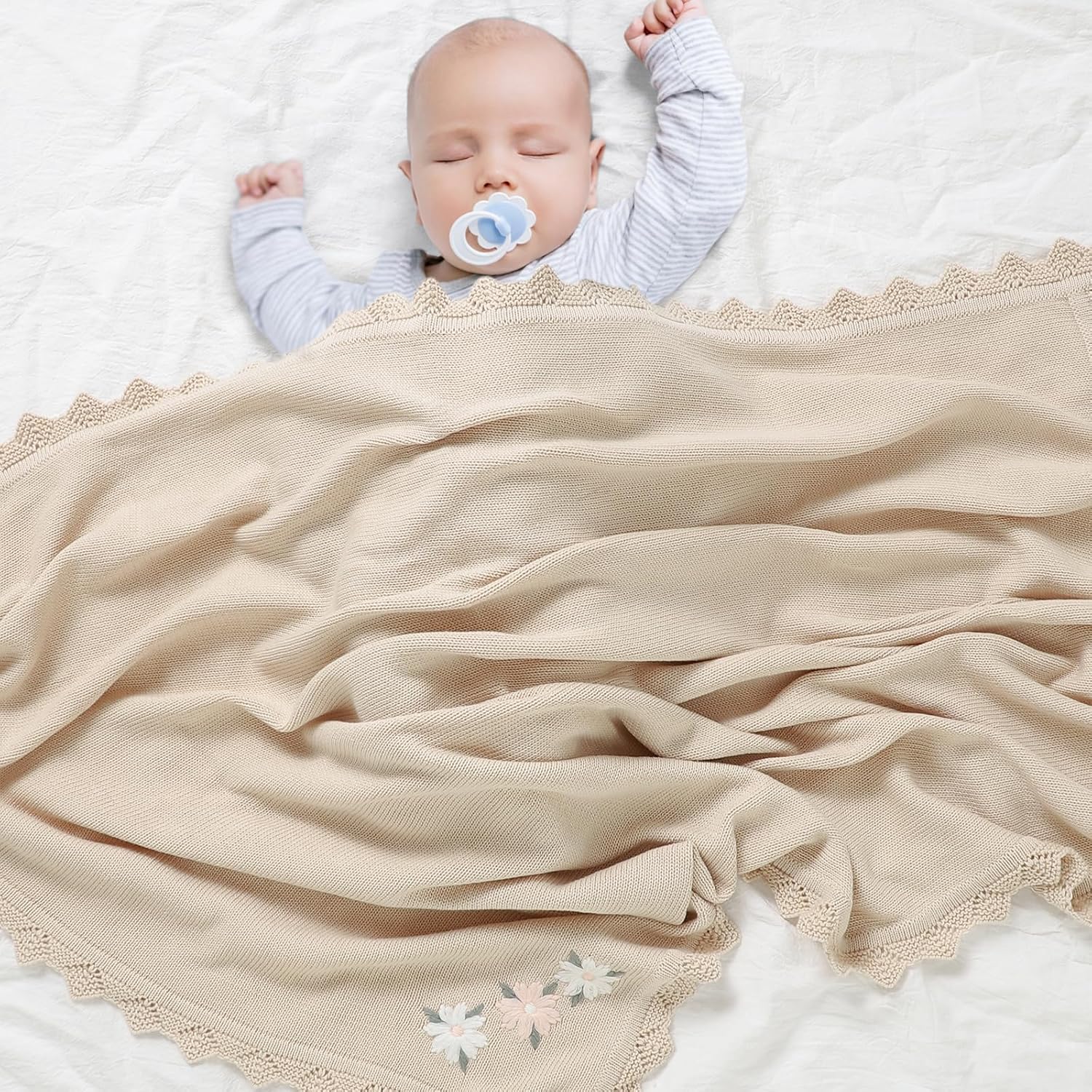 LAWKUL Beige Floral Swaddling Blanket 40x30 Infant Blanket