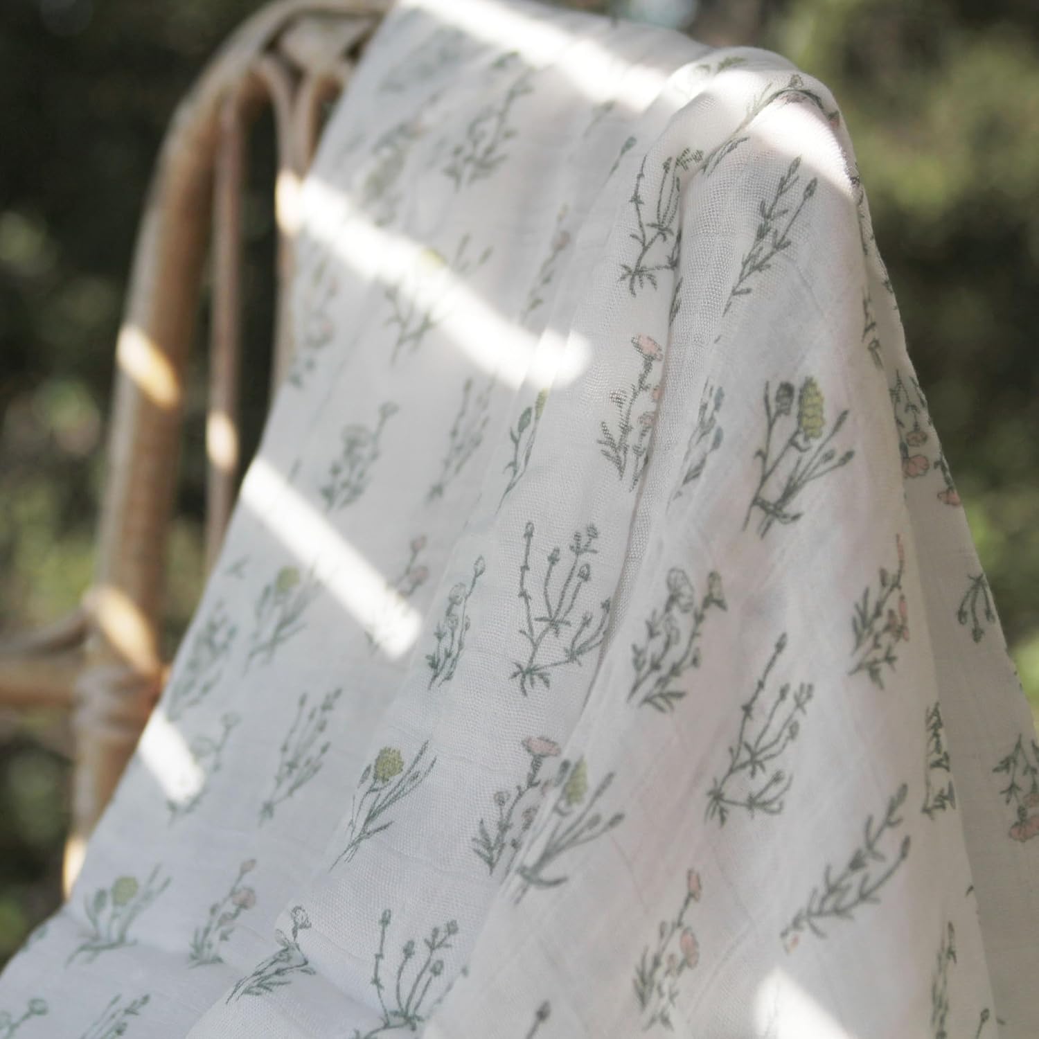 aden anais French Floral Swaddle Blanket 3 Pack 1