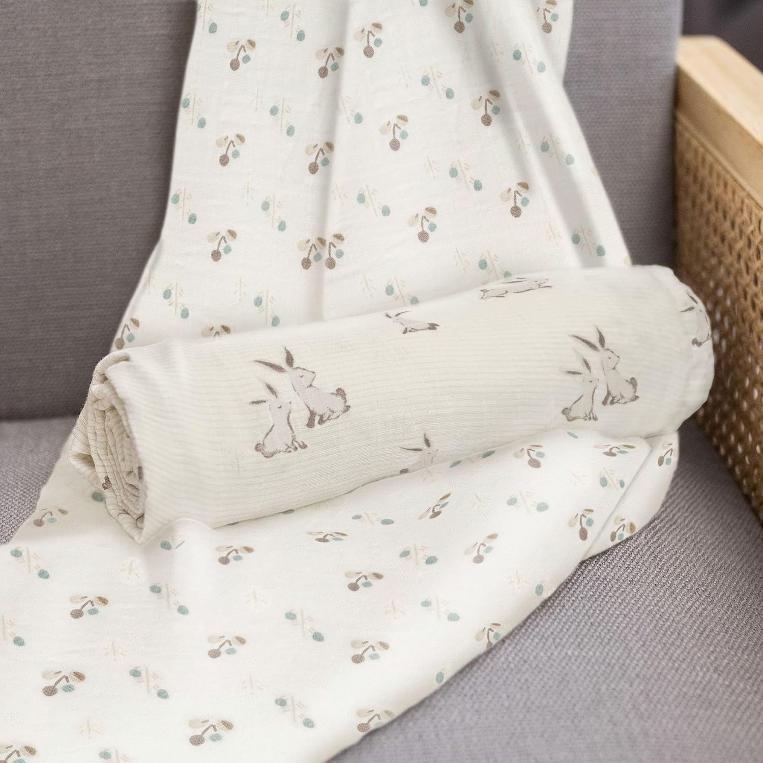 Crane Baby Organic Cotton Bunny Swaddle Wrap 47x47