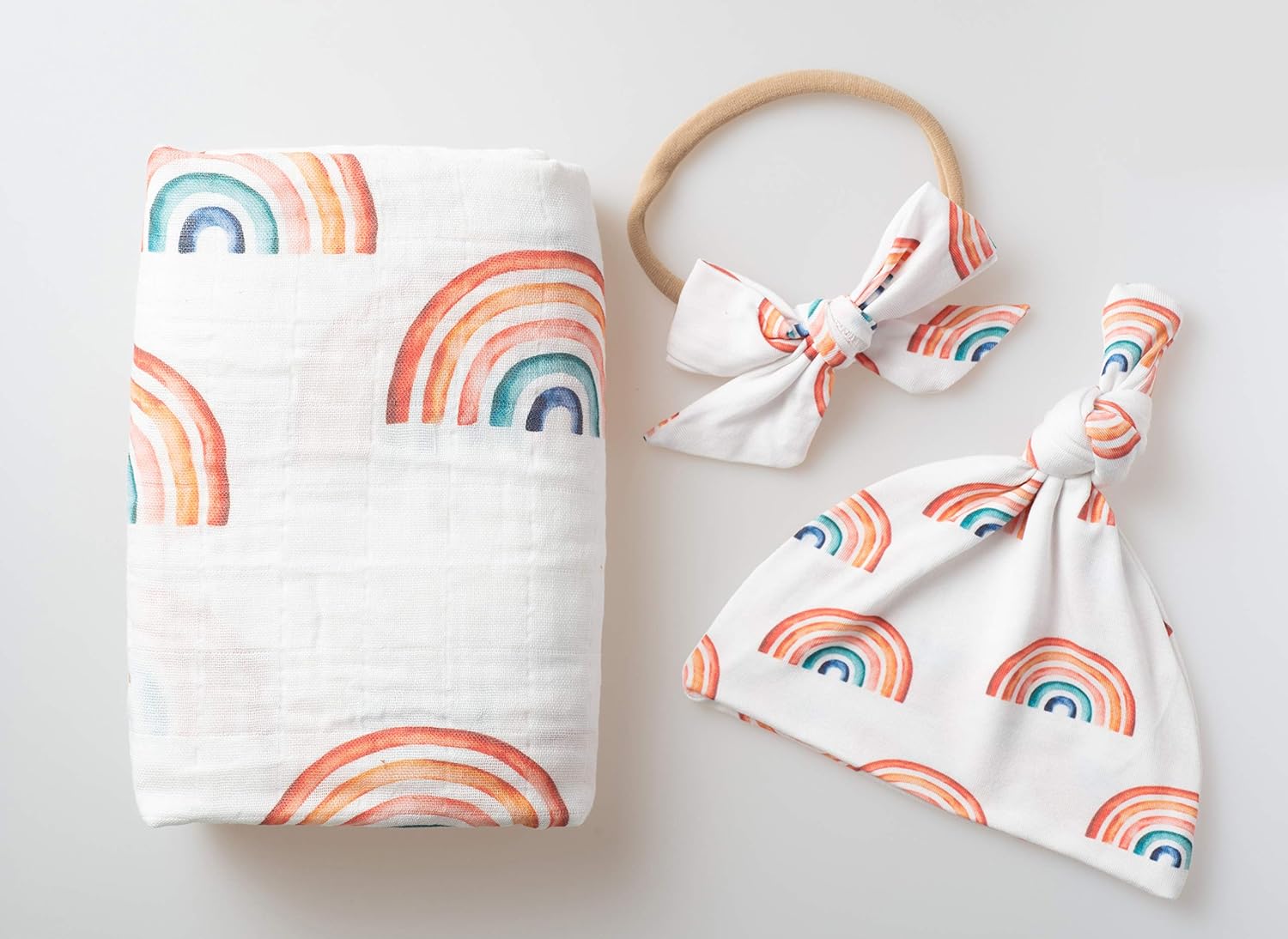 Miaoberry Organic Muslin Swaddle Blanket and Hat Set 1