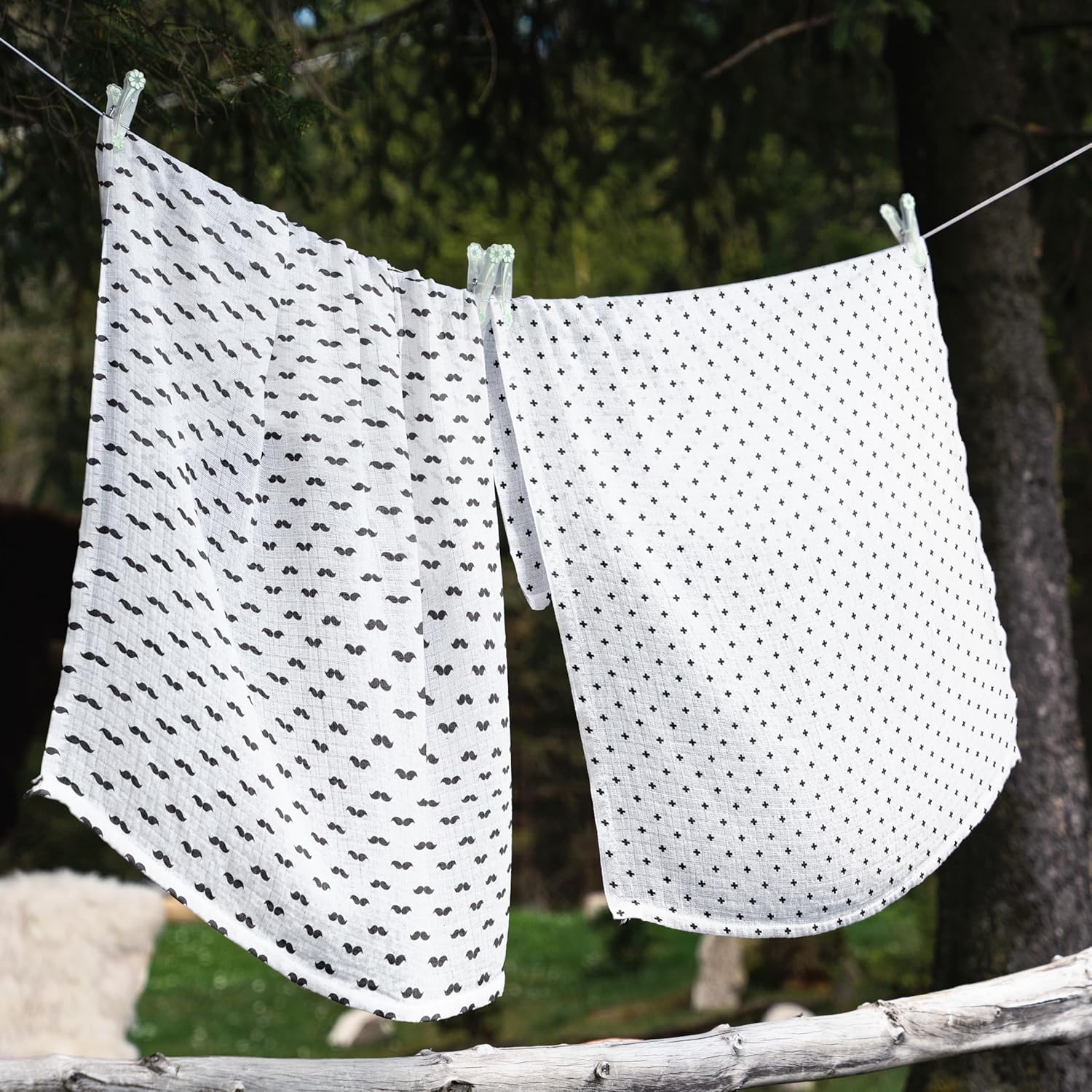 Bacati 4 Piece Love Muslin Swaddling Blankets BlackWhite