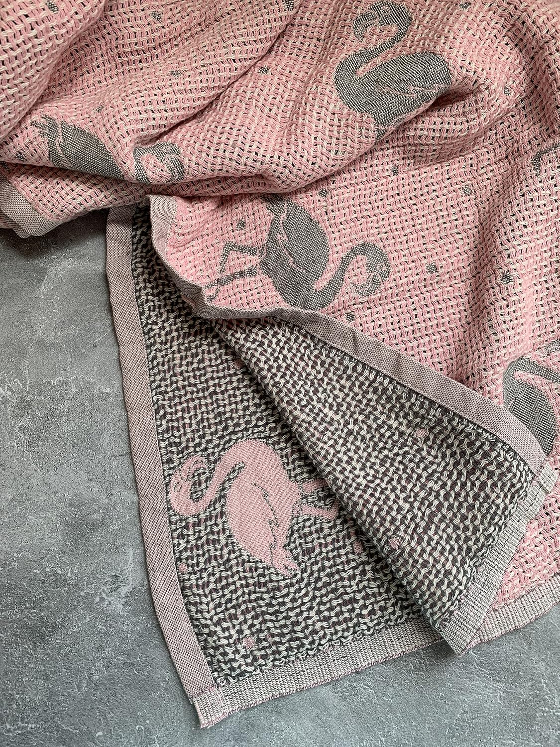 LeylAri Toddler Crib Blanket - Flamingo